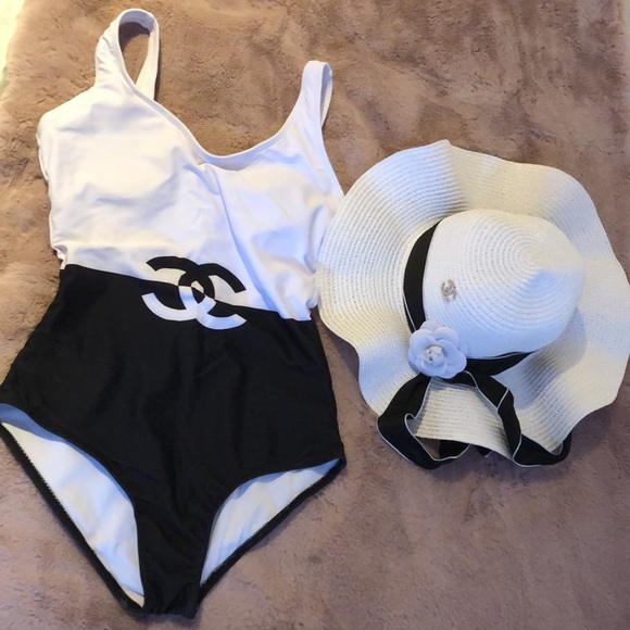 Swimwear - Picture 4 of 4